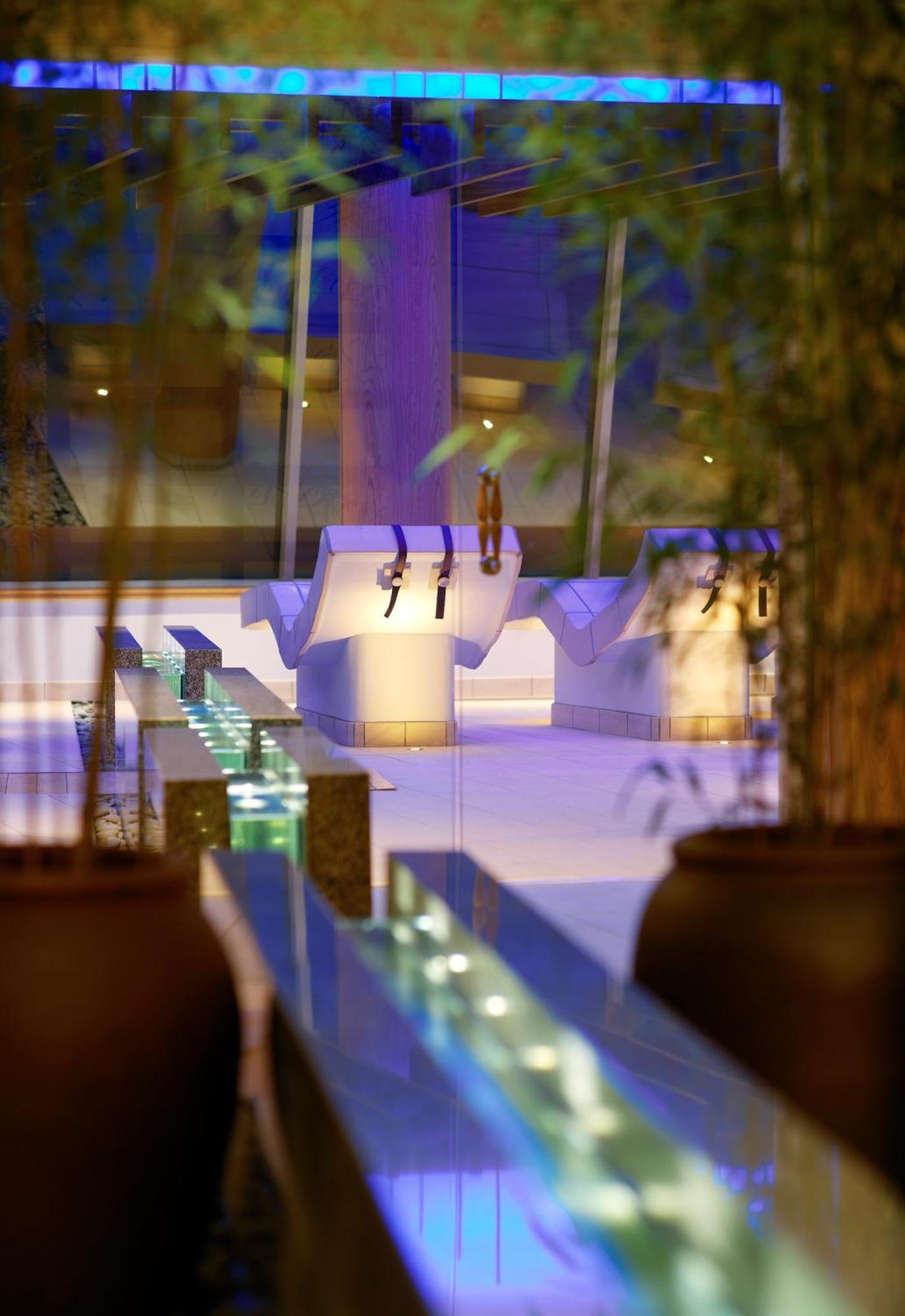 Aghadoe Heights Hotel & Spa Кілларні Екстер'єр фото The interior of the hotel
