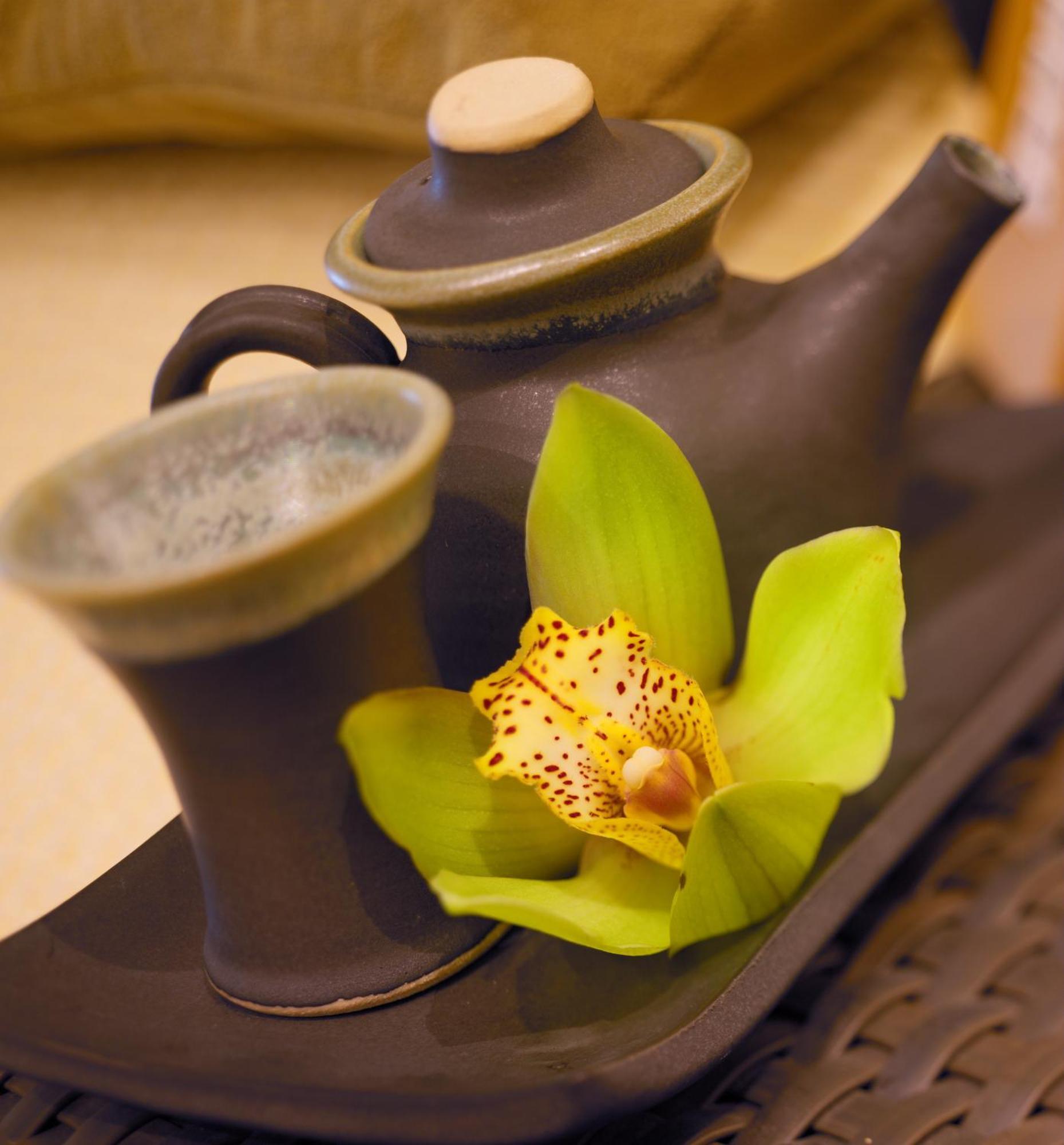 Aghadoe Heights Hotel & Spa Кілларні Екстер'єр фото A green orchid