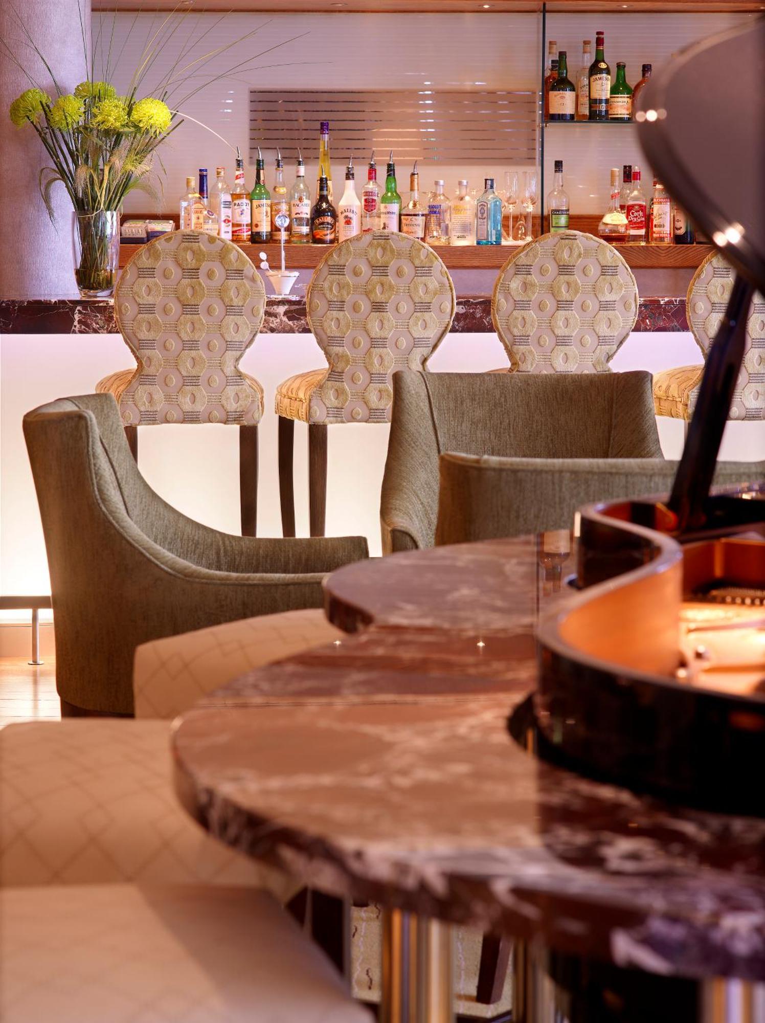 Aghadoe Heights Hotel & Spa Кілларні Екстер'єр фото The bar at the hotel